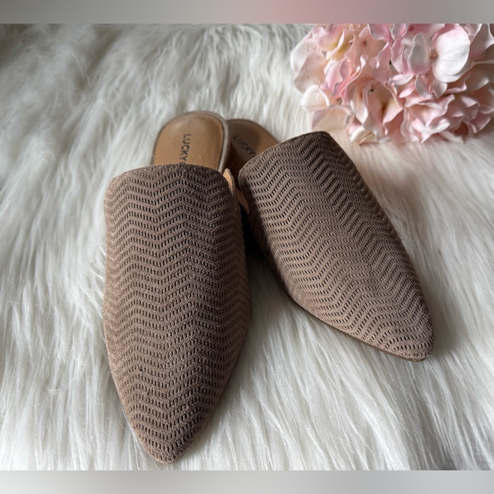 Lucky Brand Women's Brown Textured Mules